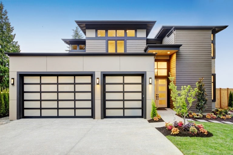 5 Awe-Inspiring Ways a New Garage Door Can Boost Your Home’s Value