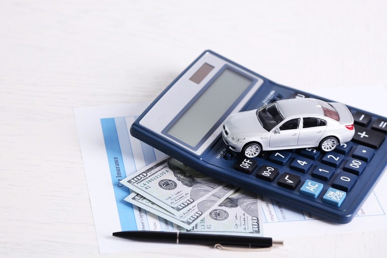 Comparing the Cost Savings of Used Car Leasing vs. Buying