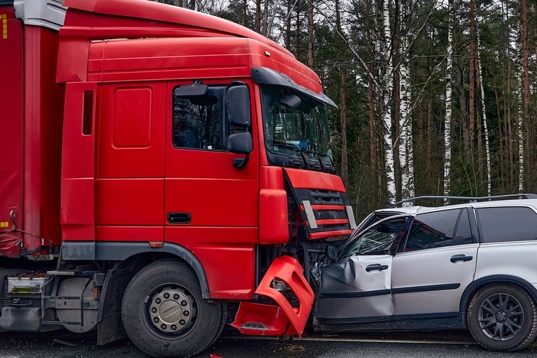 Understanding the Process: How to File a Successful Truck Accident Claim？