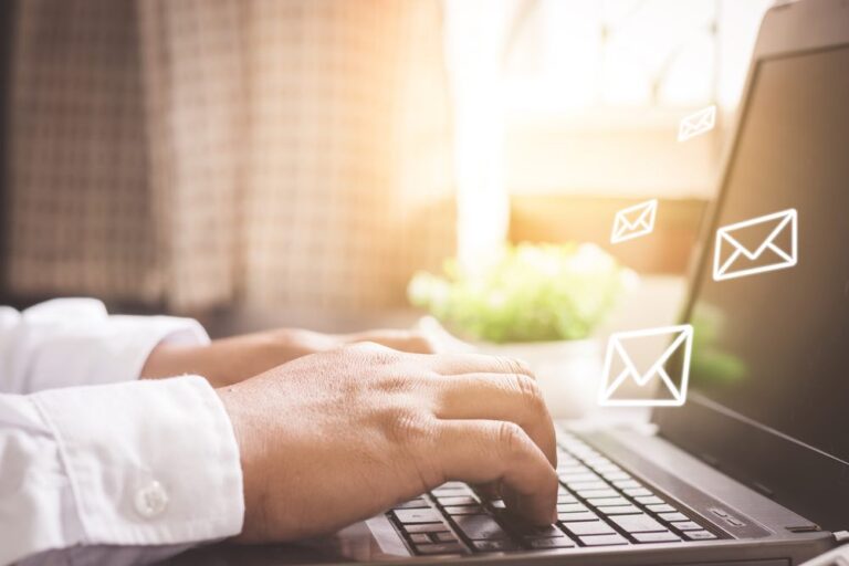 How to Send Emails at the Right Time to Boost Engagement？